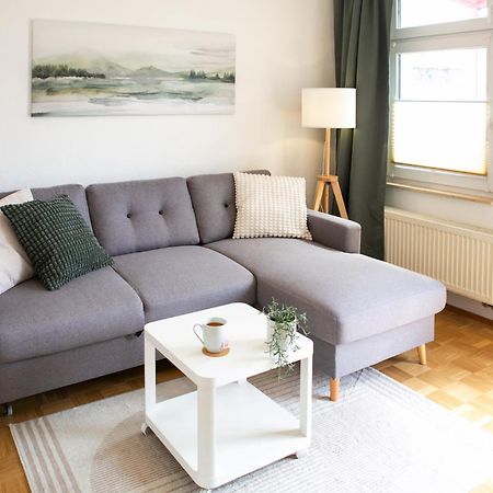 2 Zimmer, Bett Und Schlafsofa, Balkon, Waschmaschine L Lipsko Exteriér fotografie